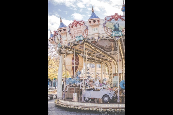 photo-manege-carousel-en-famille-maggy-photographies